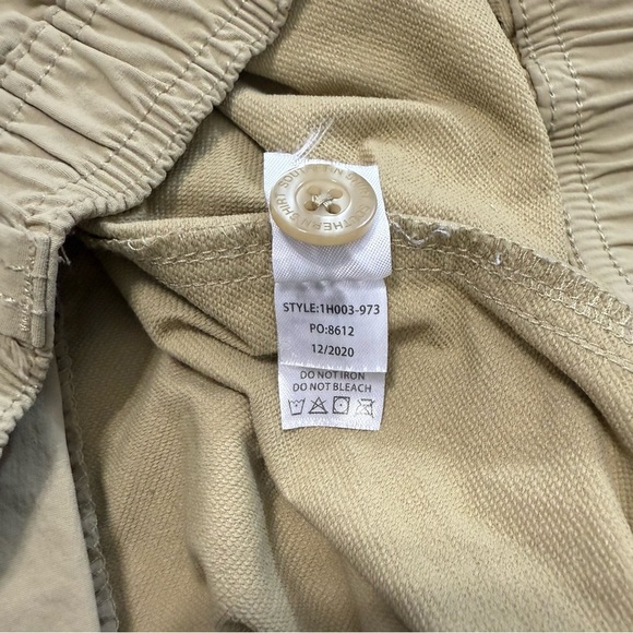 The Southern Shirt Company Nomad Tan Flat Front Shorts Men’s size Small - Picture 10 of 11